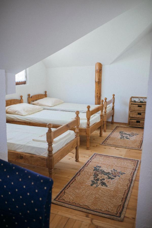 Holiday Home Iman Ripac Екстериор снимка