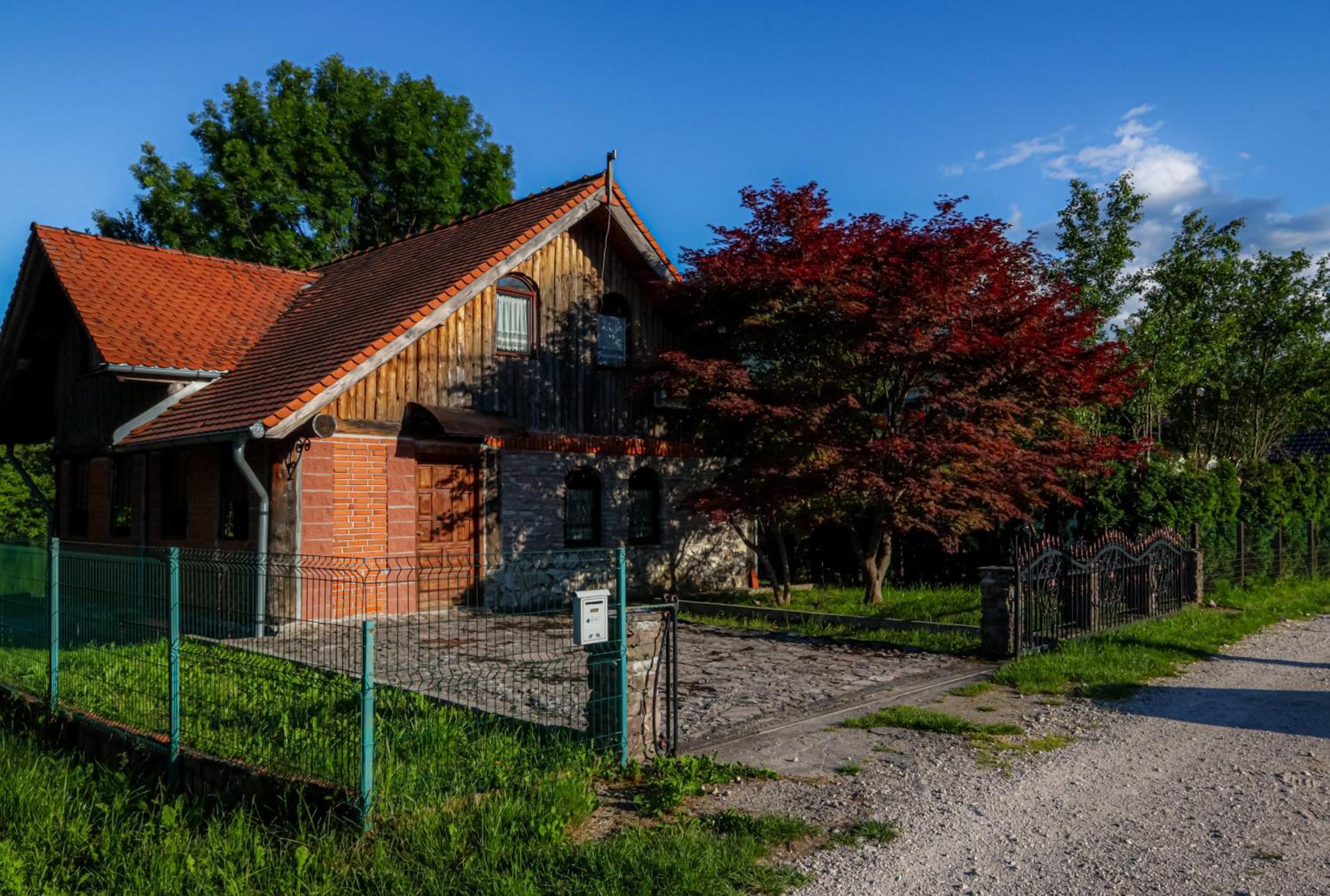 Holiday Home Iman Ripac Екстериор снимка